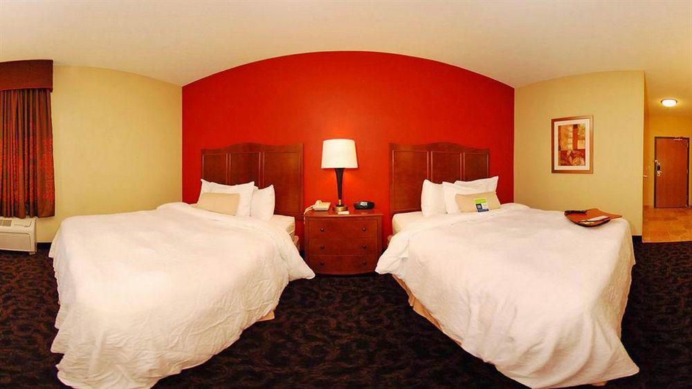 Hampton Inn Zanesville Exterior photo