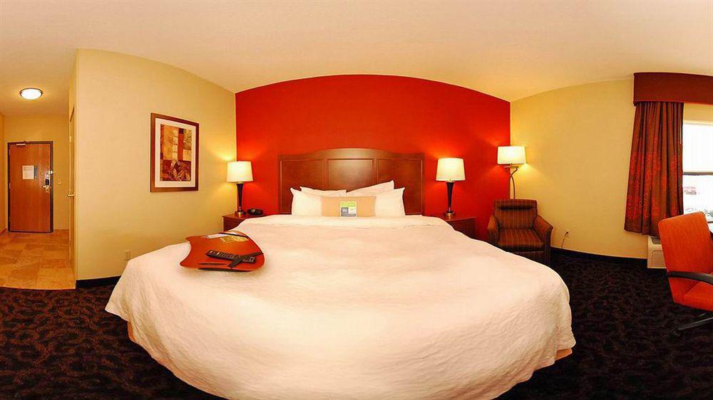 Hampton Inn Zanesville Exterior photo