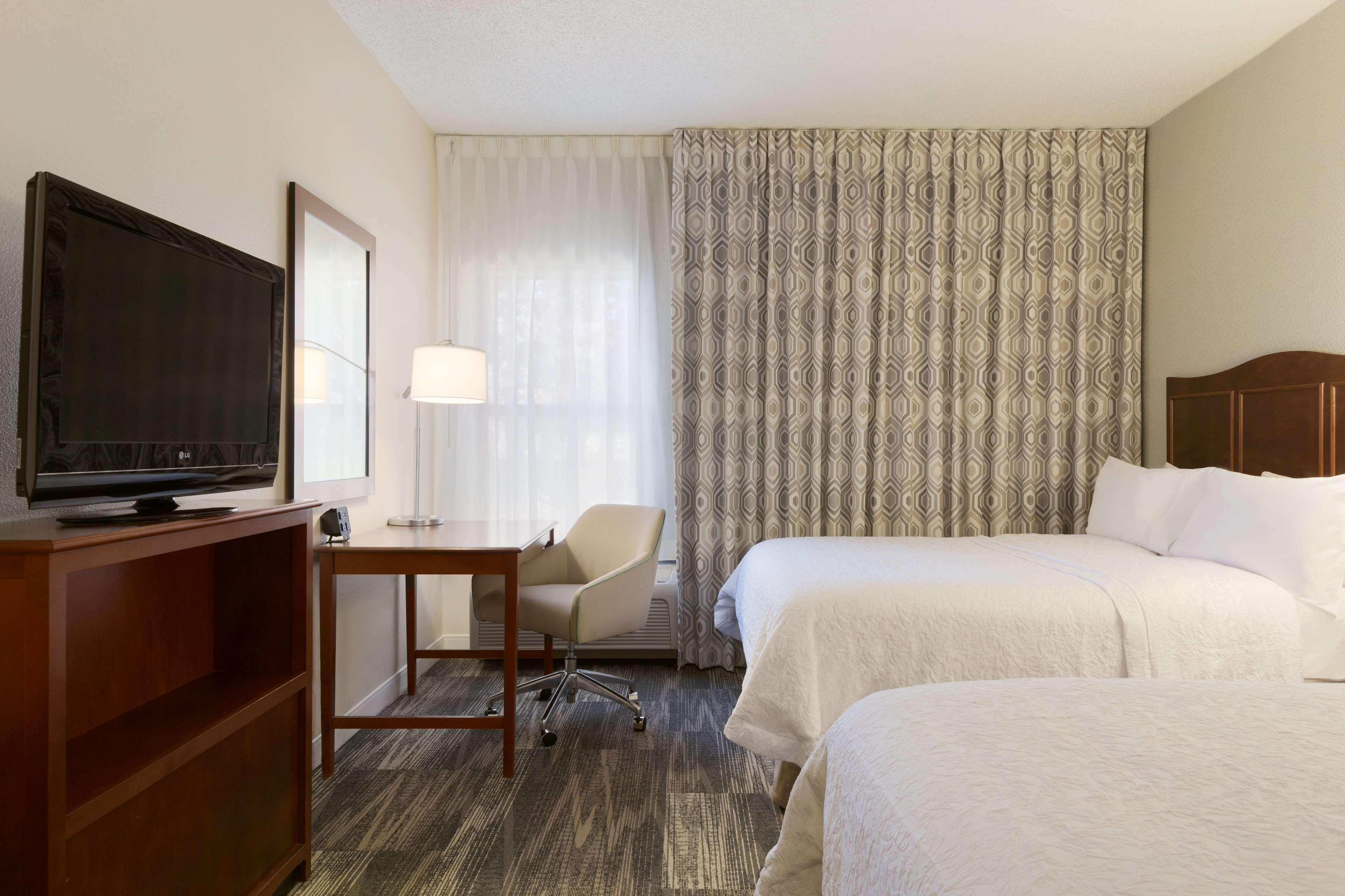 Hampton Inn Zanesville Exterior photo