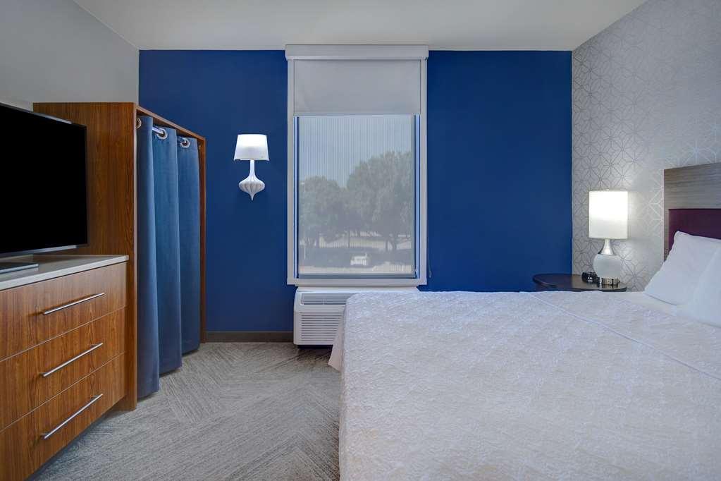 Hampton Inn Zanesville Room photo