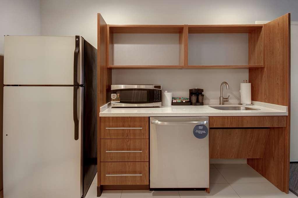 Hampton Inn Zanesville Room photo