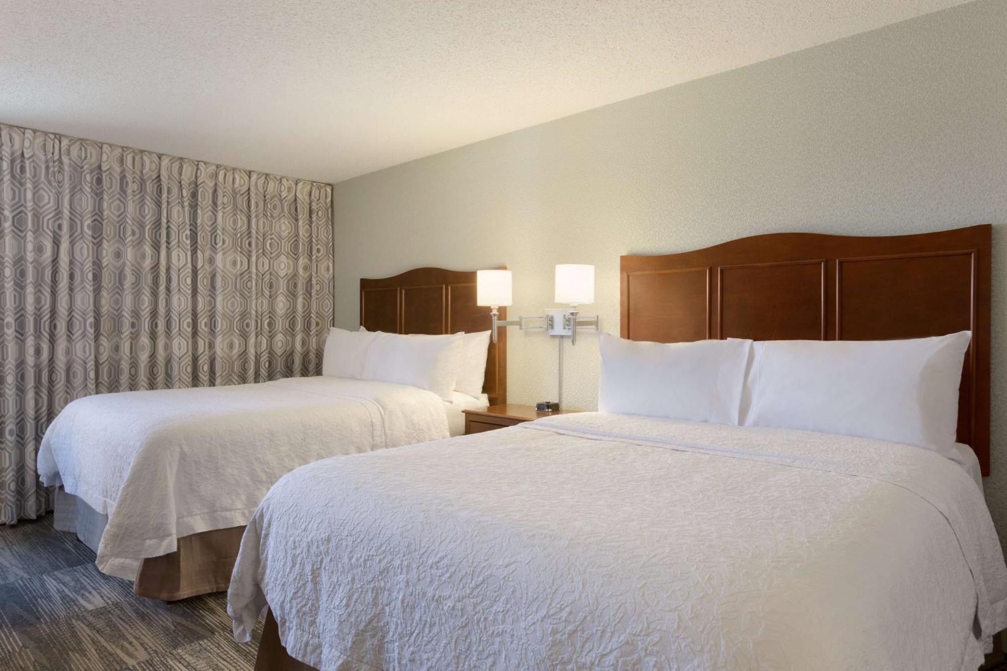 Hampton Inn Zanesville Exterior photo