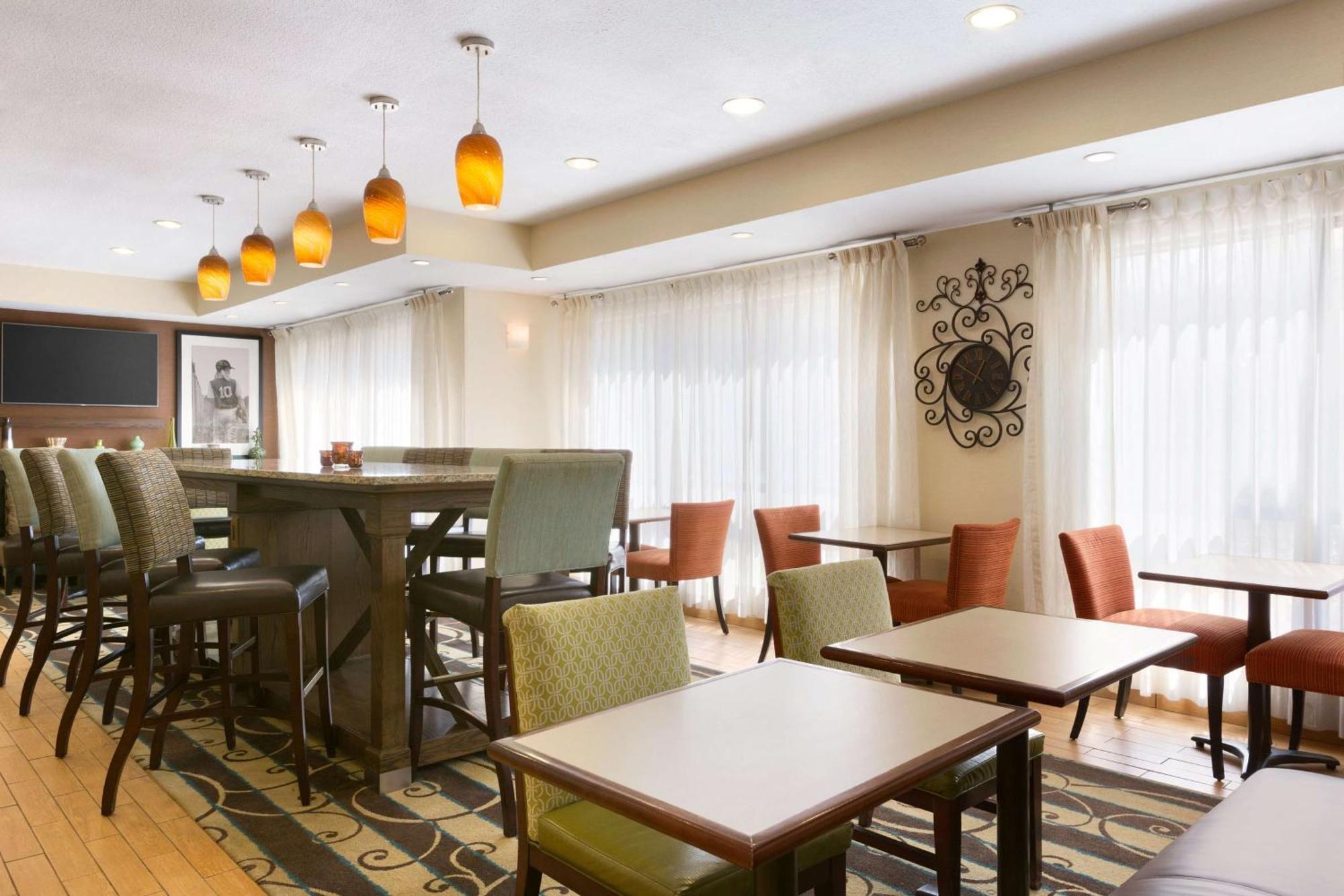 Hampton Inn Zanesville Exterior photo