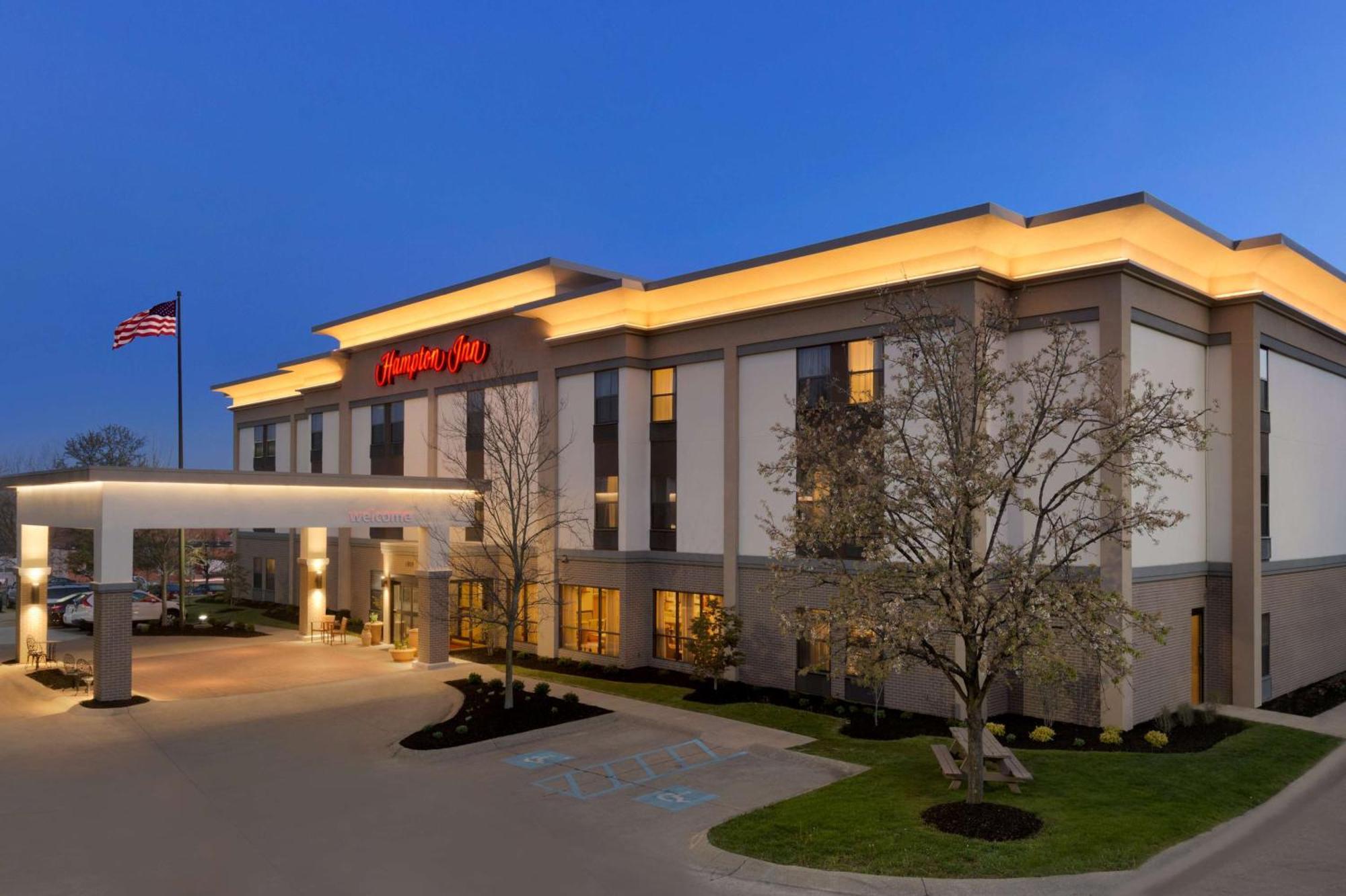 Hampton Inn Zanesville Exterior photo