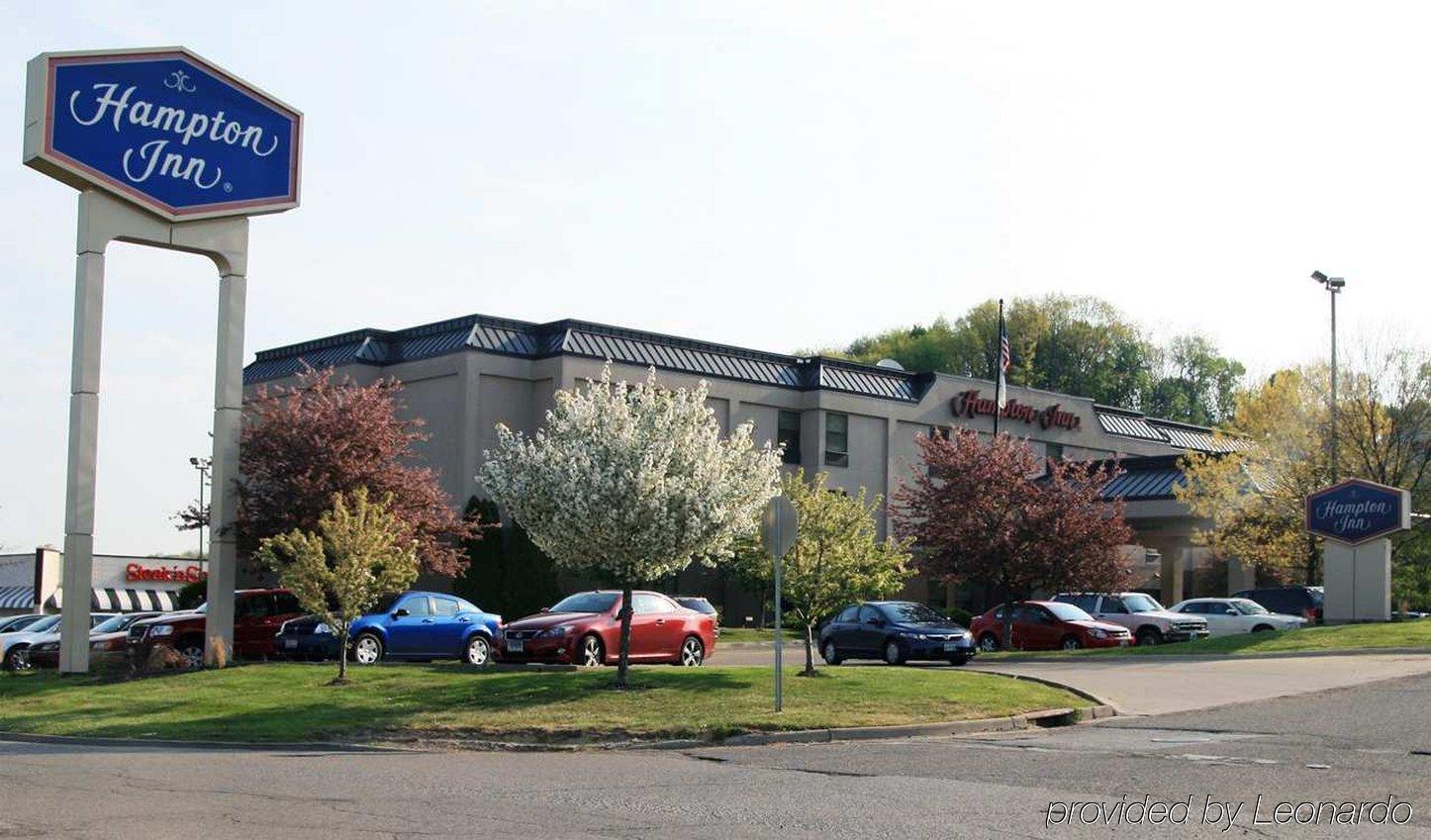 Hampton Inn Zanesville Exterior photo