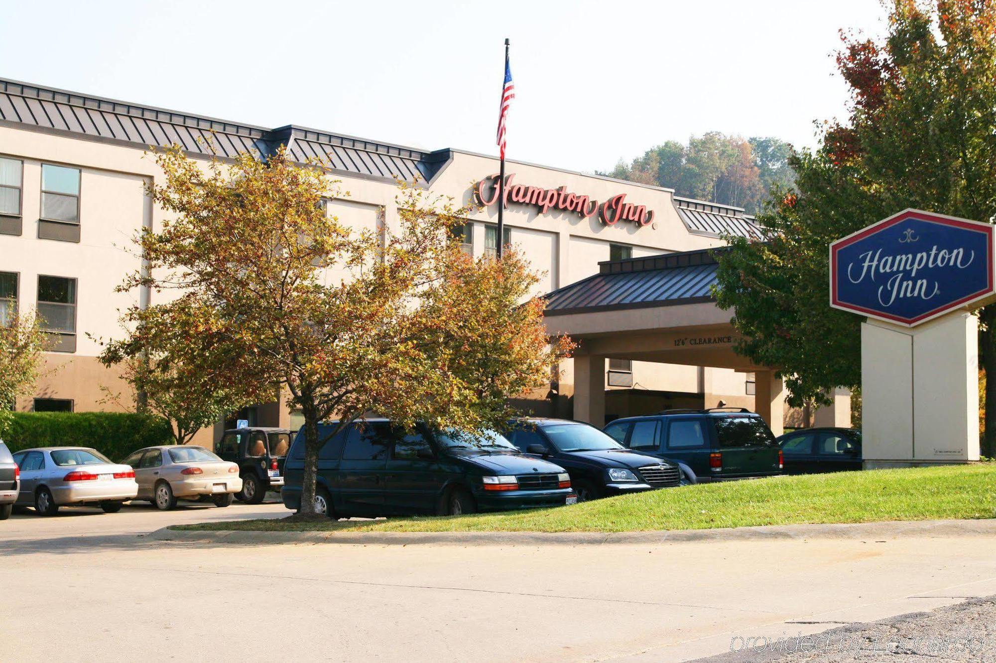 Hampton Inn Zanesville Exterior photo